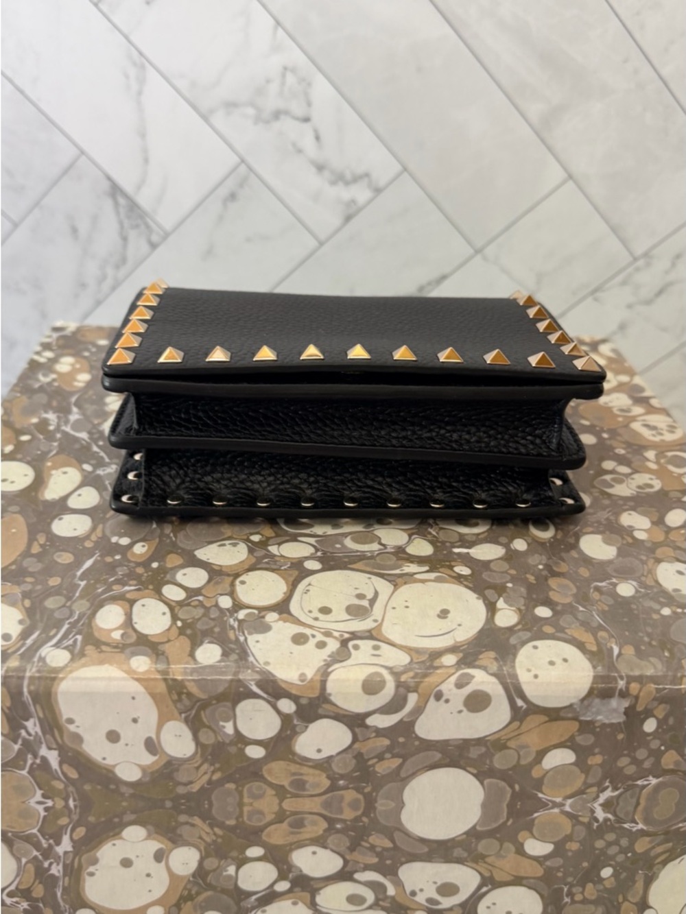 Valentino ROCKSTUD BLACK Leather Crossbody - Picture 5 of 11